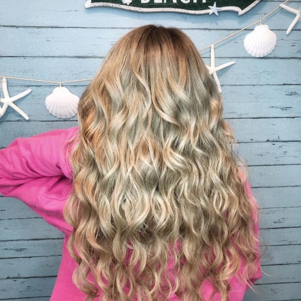 明るめプラチナブロンドベージュ