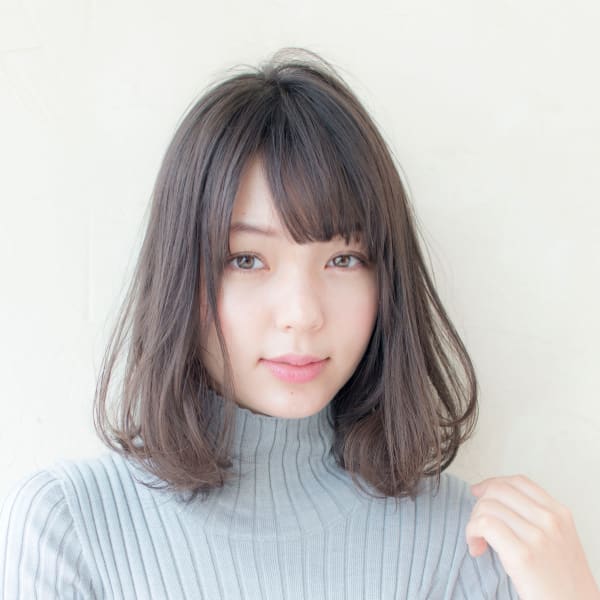 抜け感たっぷりの大人ロブ【カーキグレージュ】U-96