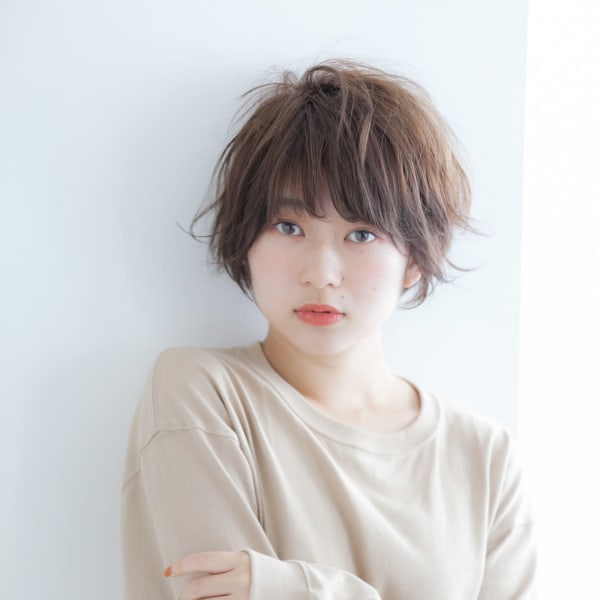 ハネ感が可愛いマッシュショート|Chouette