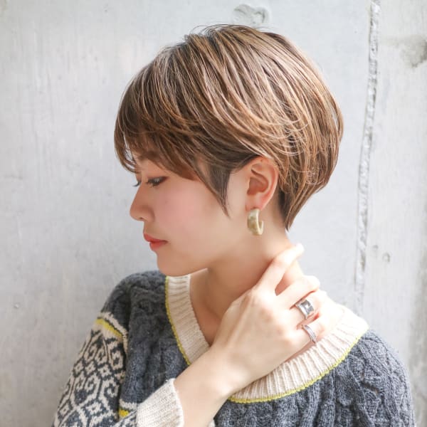 大人かわいい丸みショート