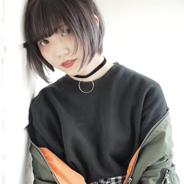  アッシュグレージュの前下がりショートボブ★