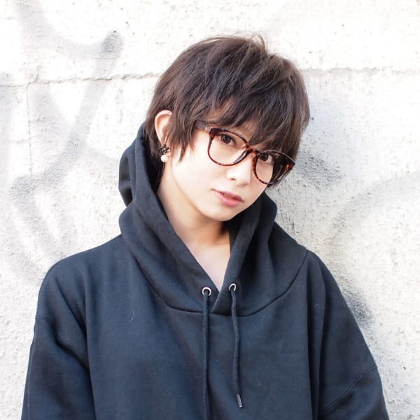 前下がりのショートレイヤー＊