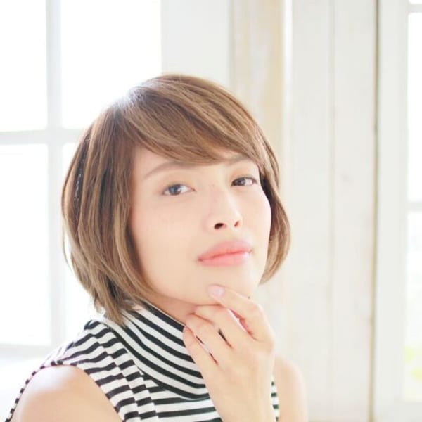 【30代・４０代】大人女性のためのトップふんわりショートボブ