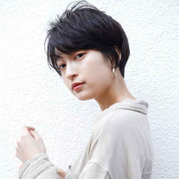上品小顔ショート|hair-room a-to byNYNY