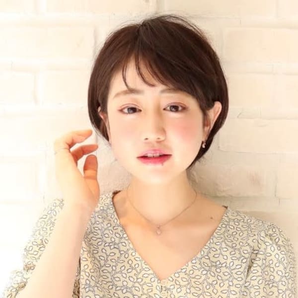 大人かわいいコンパクトショート