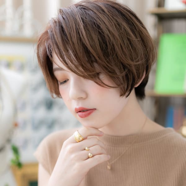 くせ毛風無造作カール…アシンメトリー大人ボブ ルーズ