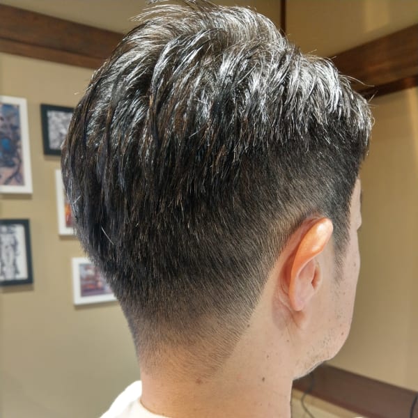 前髪だけちょこっとツーブロック