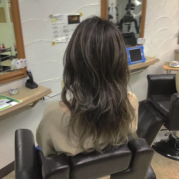 バレイヤージュカラー