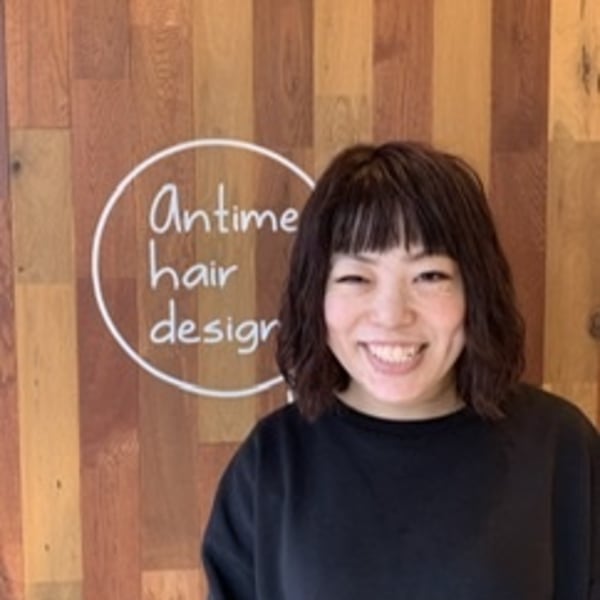 antime hair design【アンティム】のスタッフ紹介。MEGUMI