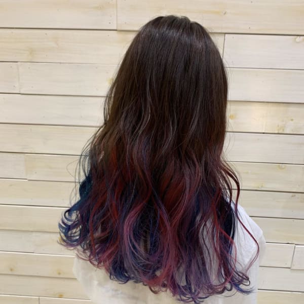 派手髪カラー
