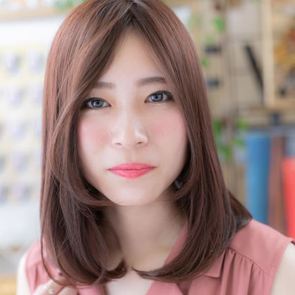 ミディアムセンターパートやわらかワンカール 大人かわいい