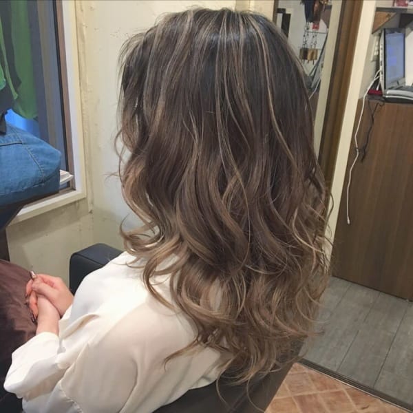 アッシュブラウンにプラスのオシャレ