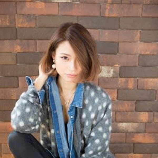 スタイリングが簡単 耳かけ大人小顔グラデーションボブ|ties