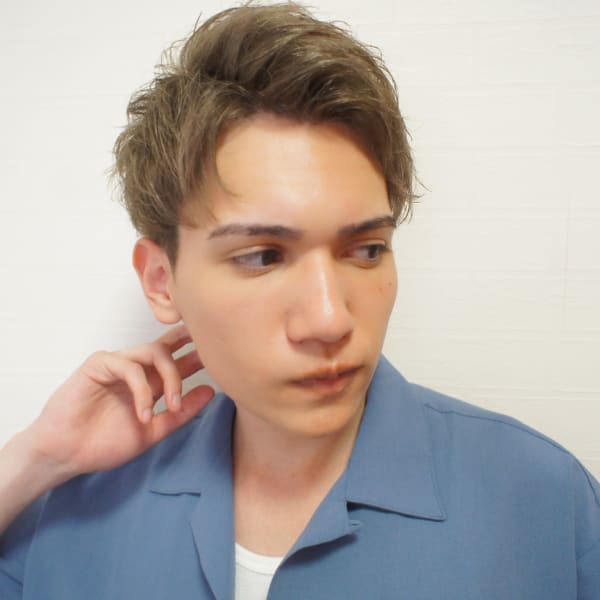 夏の爽やかショート&ハイトーンカラー|This表参道