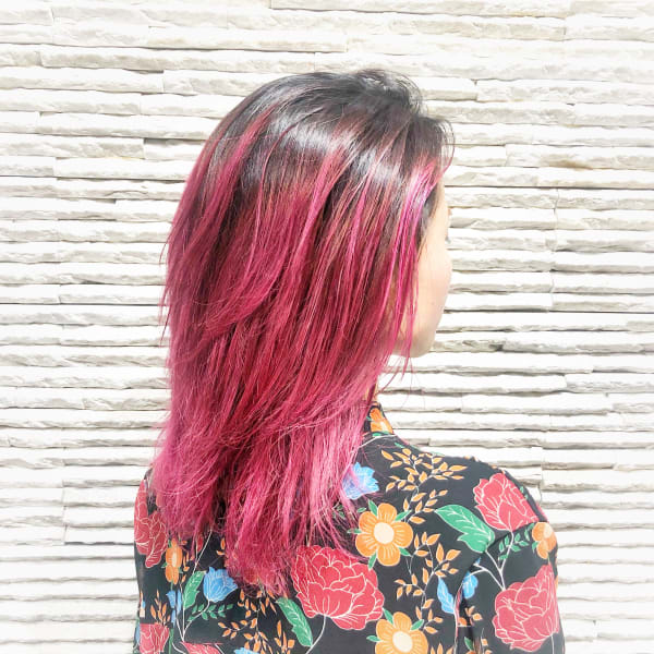 オススメ順 クール レイヤー グラデーションカラー ミディアムの髪型 ヘアスタイル 楽天ビューティ