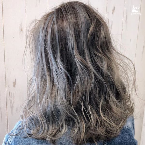 マットアッシュハイライト