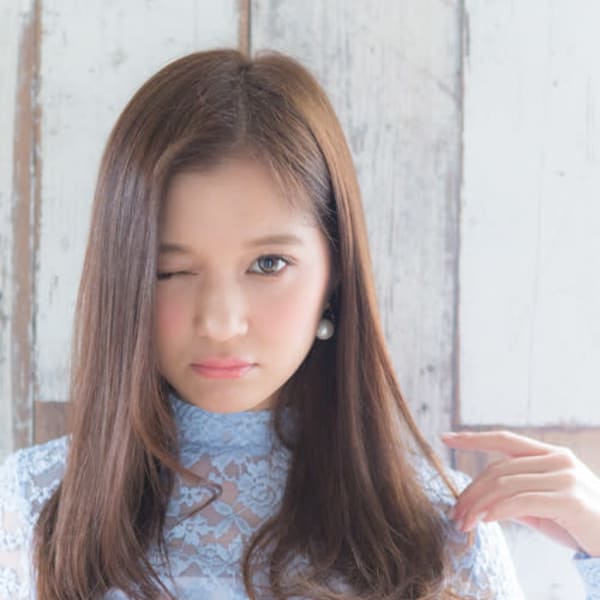 モテ愛され耳かけ小顔ナチュラルロング