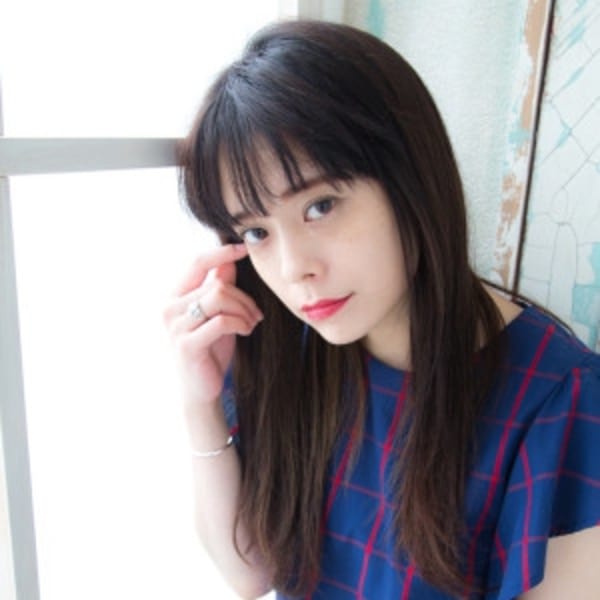透けバングのロングストレート