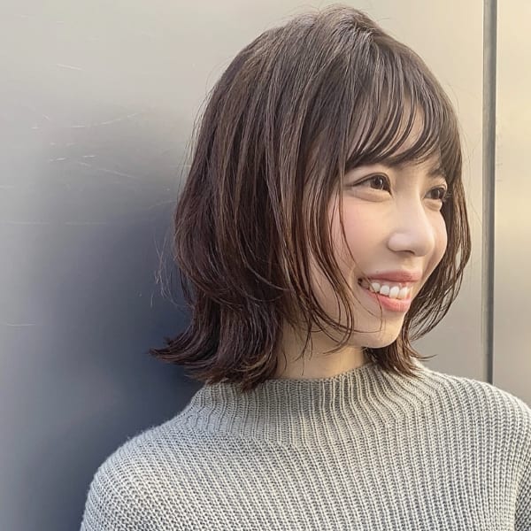 オススメ順 カット レイヤー ミディアムの髪型 ヘアスタイル 楽天ビューティ