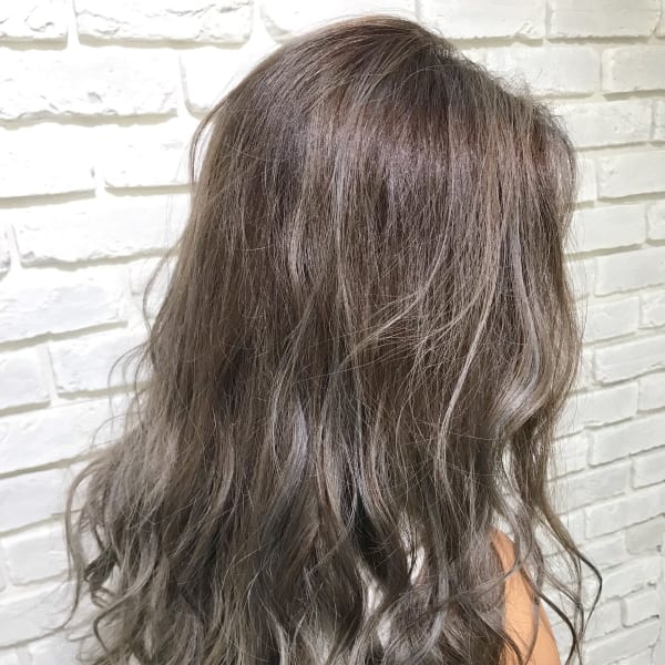 ハイライトグレージュ/ゆるふわロング【上野/東上野】