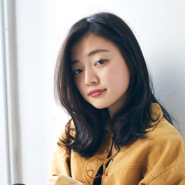 外ハネセミディー【渋谷でカットが上手いと人気】