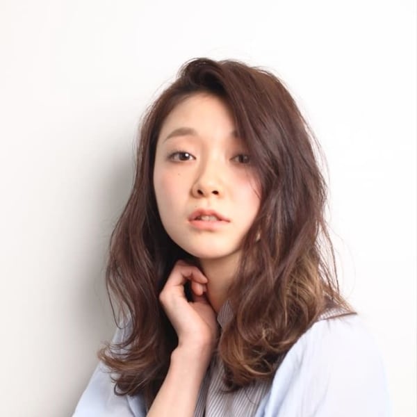 自然体が魅力セミロング【渋谷でカットが上手いと人気】