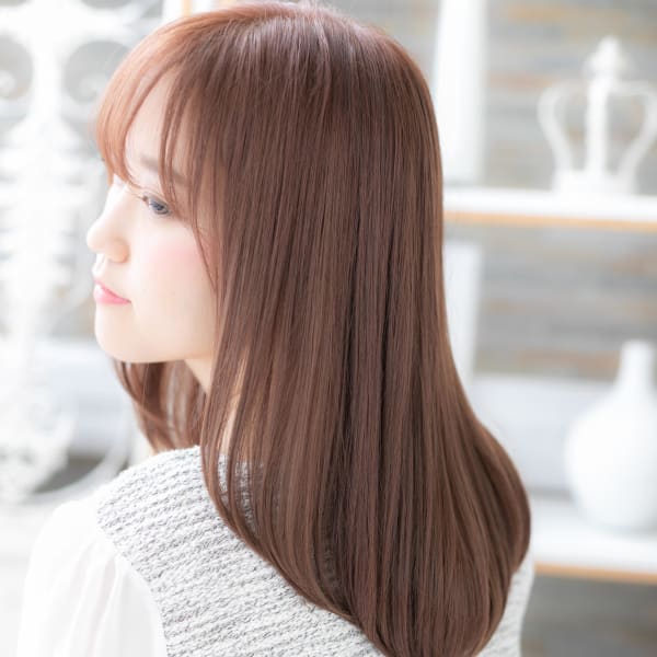 顔まわり小顔レイヤーのニュアンスストレート トリートメント