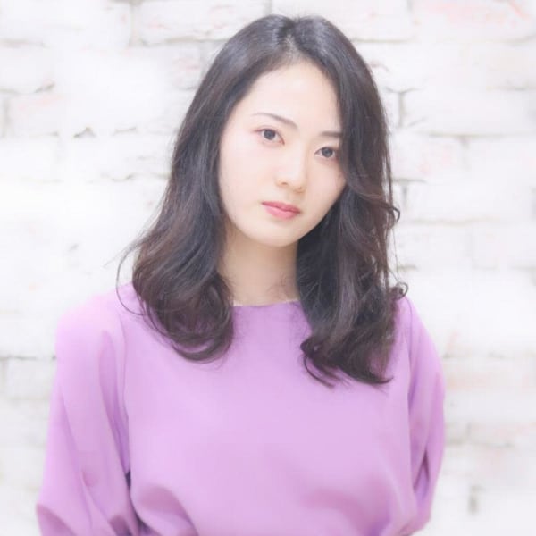  大人緩やかウェーブヘア