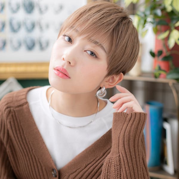 前下がり＆斜めバング★外国人風小顔マッシュ　似合わせカット