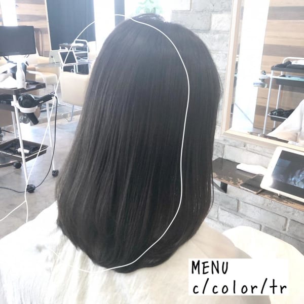 透け感カラーのナチュラルヘア