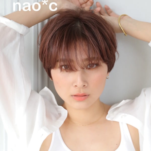 大人かわいい丸みシルエットハンサムショート