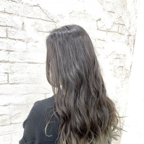 裾カラーグラデーションカラーグレージュ