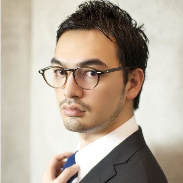 ビジネス仕様にツヤ感プラスで大人な色気ショート☆