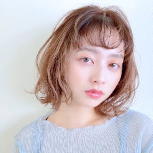 小顔20代30代40代◎外ハネボブミディアッシュブラウン