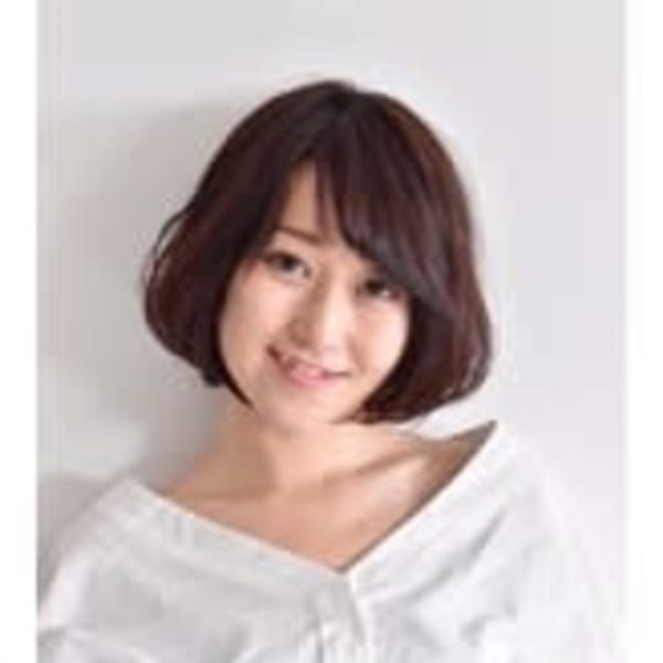 ゆるふわボブ|Lyrics HAIR DESIGN