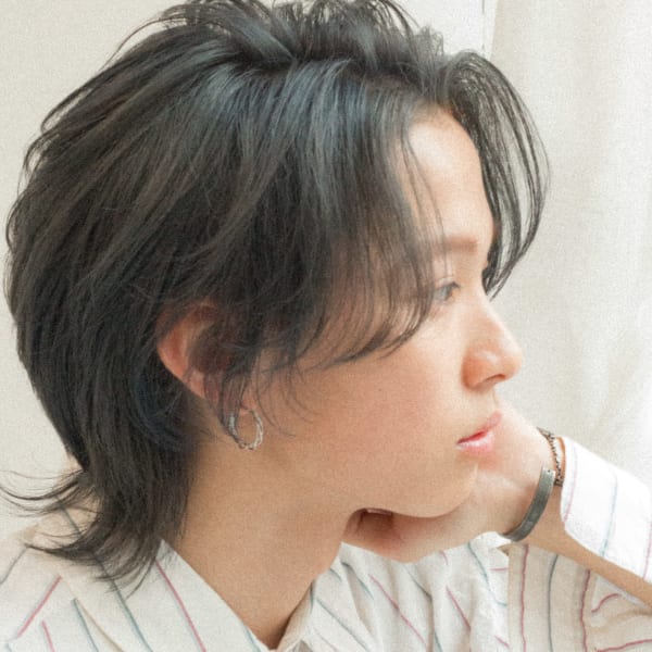 アンニュイセンターパートメンズウルフセミウェットかき上げヘア