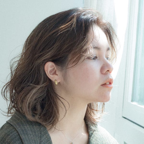 大人かわいい耳かけくせ毛風ウォーターフォールナチュラルボブ