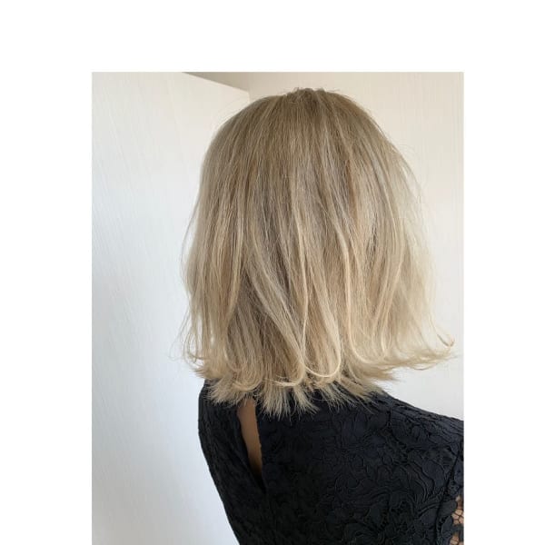 ハイグレージュ・シルバーカラー|Allure Hair Design