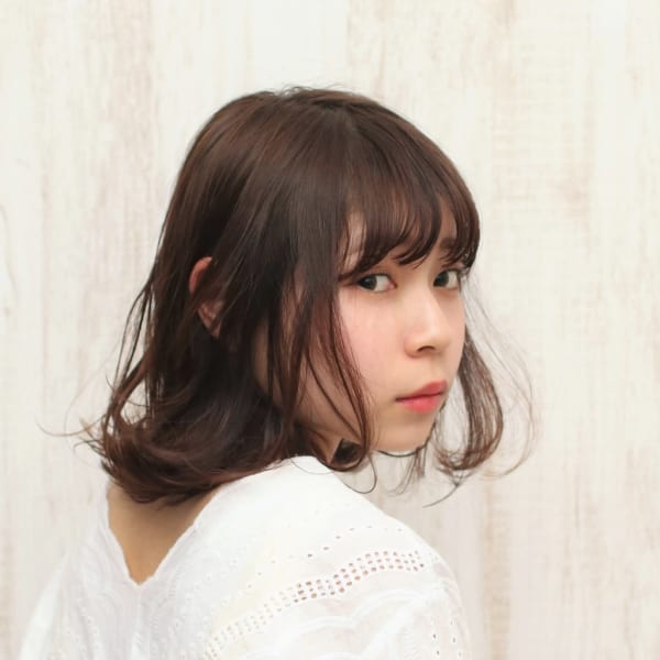 外ハネ×ボブ