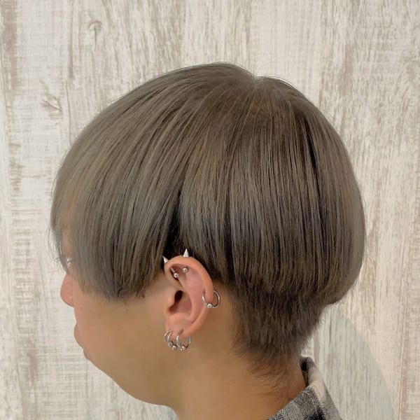 ホワイトベージュ