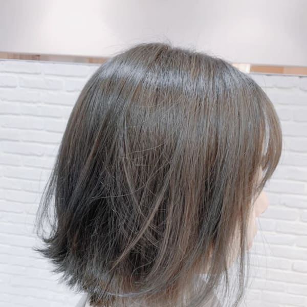 軽やかシースルーボブ