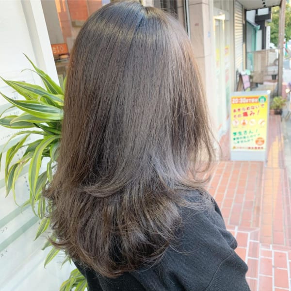 30代女性×シナモンベージュ