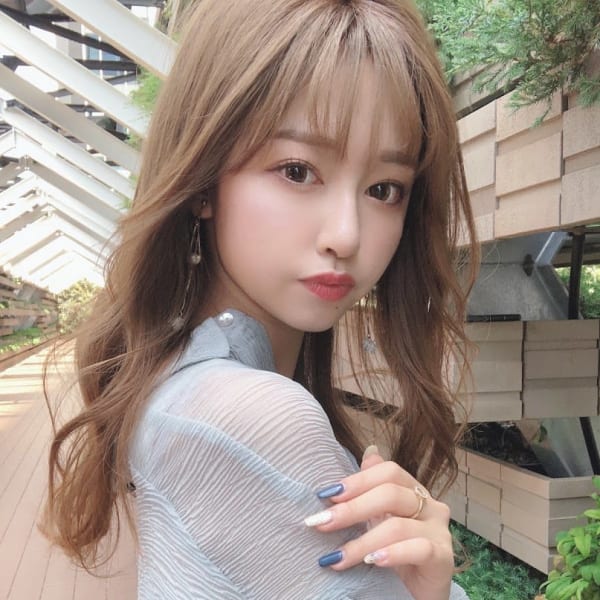 シースルーバングレイヤースタイル