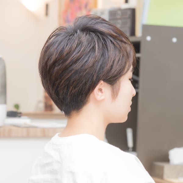 ショート 【 刈り上げ × 耳かけ × 個性的 】