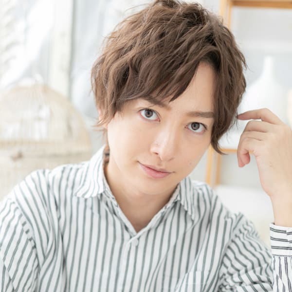 くせ毛風パーマでセクシー★かき上げヘア　好感度