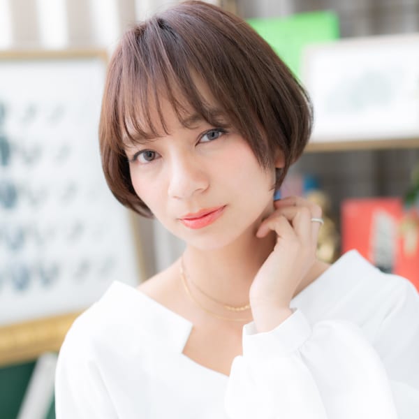 オフィスでも◎エフォートレスな大人ボブ 伸ばしかけ