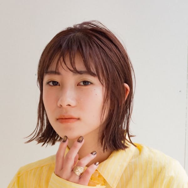 毛先パーマ外ハネ小顔バングヌケ感切りっぱなしフレンチボブ