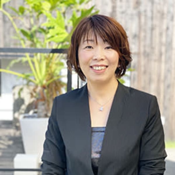 小山 智子 Affiner アフィネ のスタッフ 美容院 美容室を予約するなら楽天ビューティ 小山 智子 Affiner アフィネ のスタッフ 美容院 美容室を予約するなら楽天ビューティ