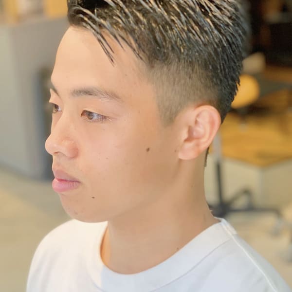 フェード風アップバングベリーショート