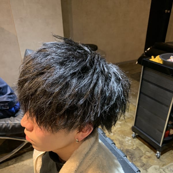 スパイラルツイストパーマスタイル|Men's Hair SPICE 駅前店